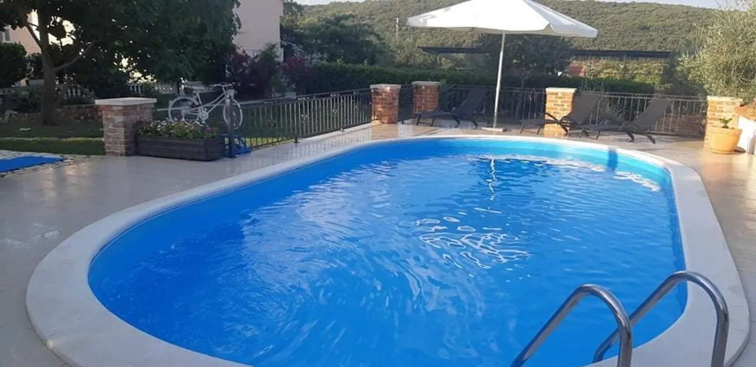 Apartments Robi- Swimming Pool And Beautiful Garden 0*, Kampor