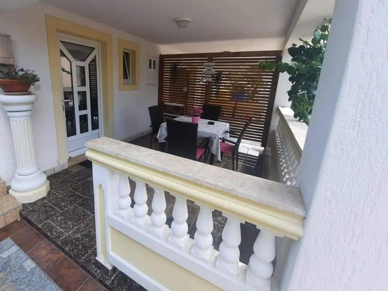 Apartments Robi- Swimming Pool And Beautiful Garden Kampor